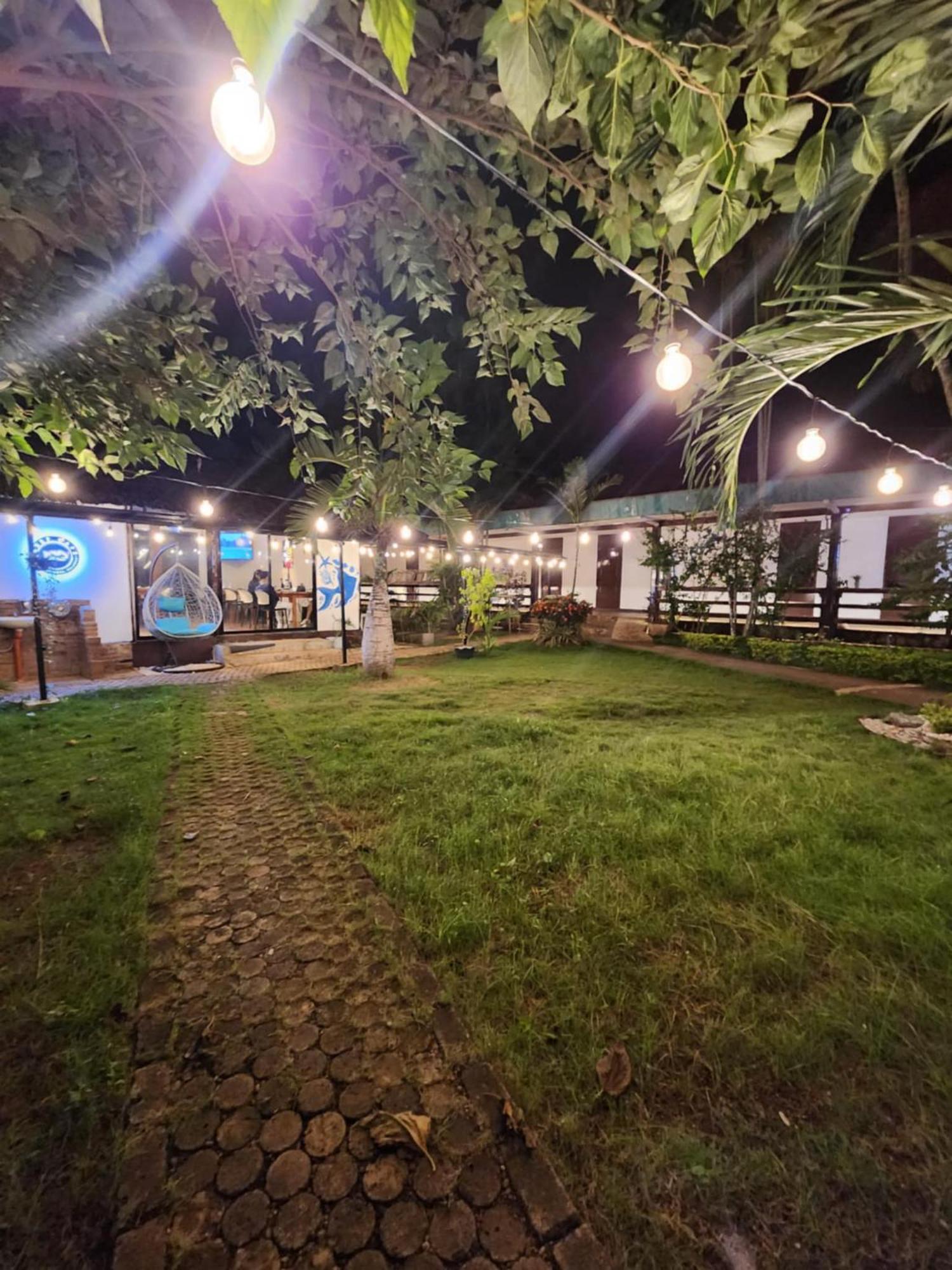 Reef Hostel Puerto Princesa Exterior foto