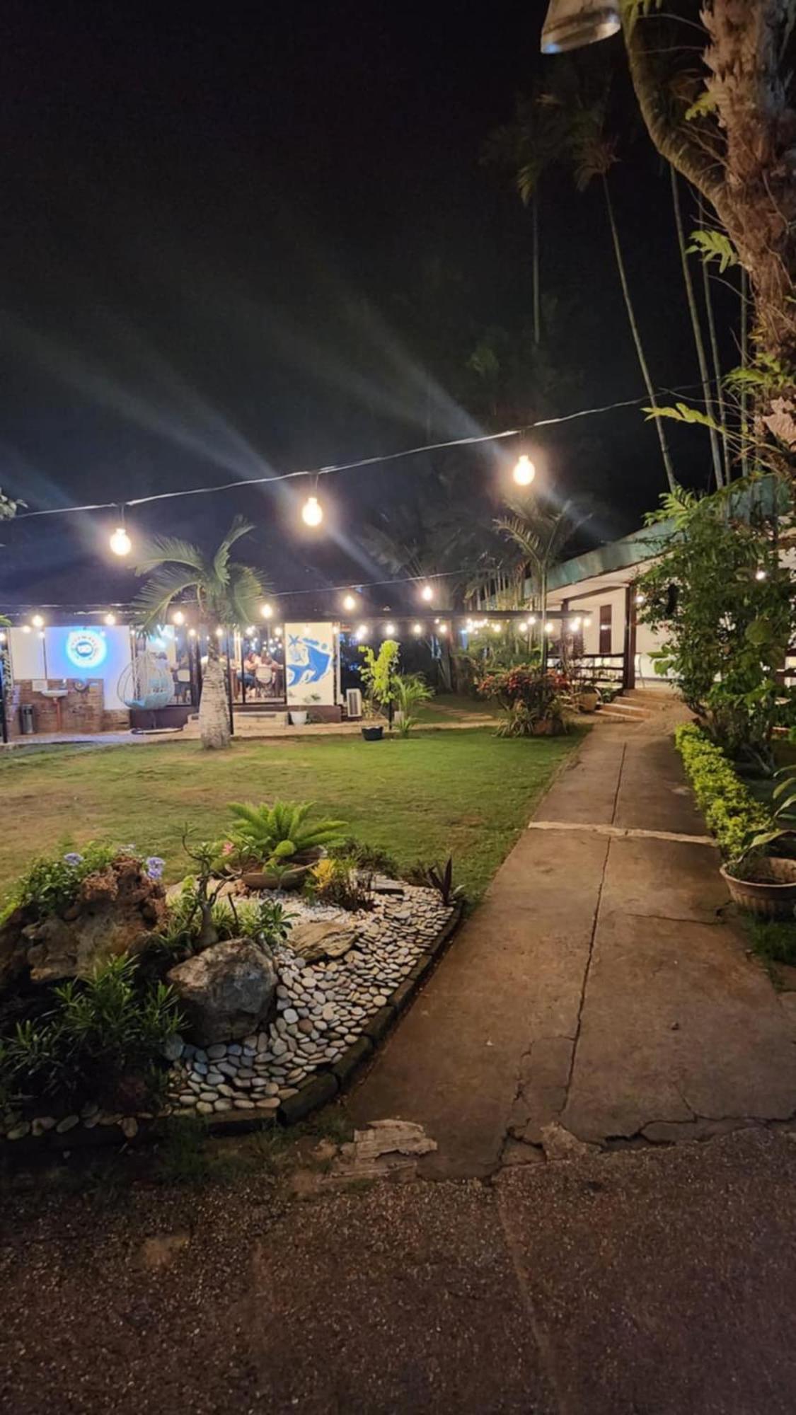 Reef Hostel Puerto Princesa Exterior foto